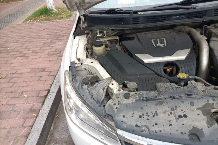 Used Luxgen 5 2013 1.8T Automatic Luxury Model Engine Bay Right