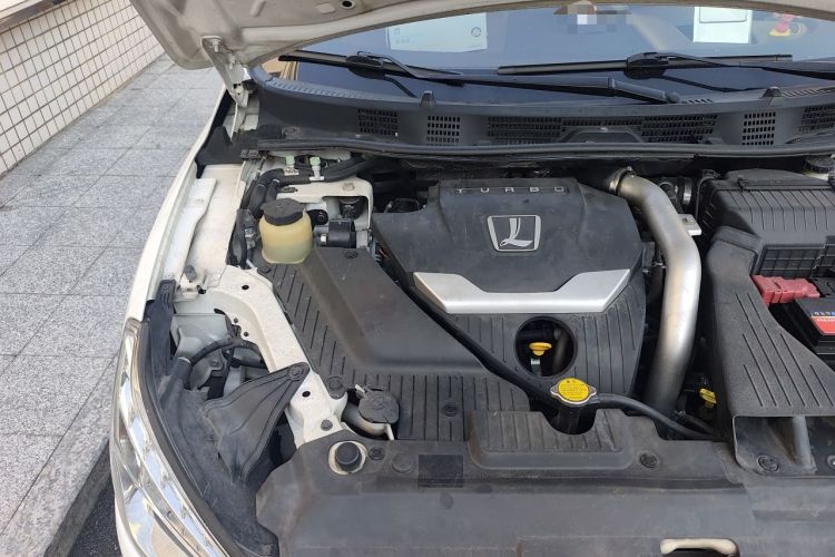 Used Luxgen 5 2013 1.8T Automatic Luxury Model Engine Bay Right