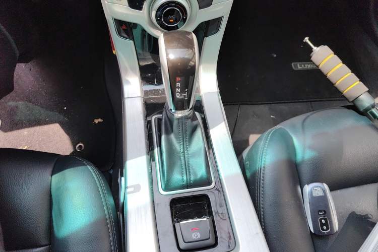 Used Luxgen 5 2013 1.8T Automatic Luxury Model Gear Lever