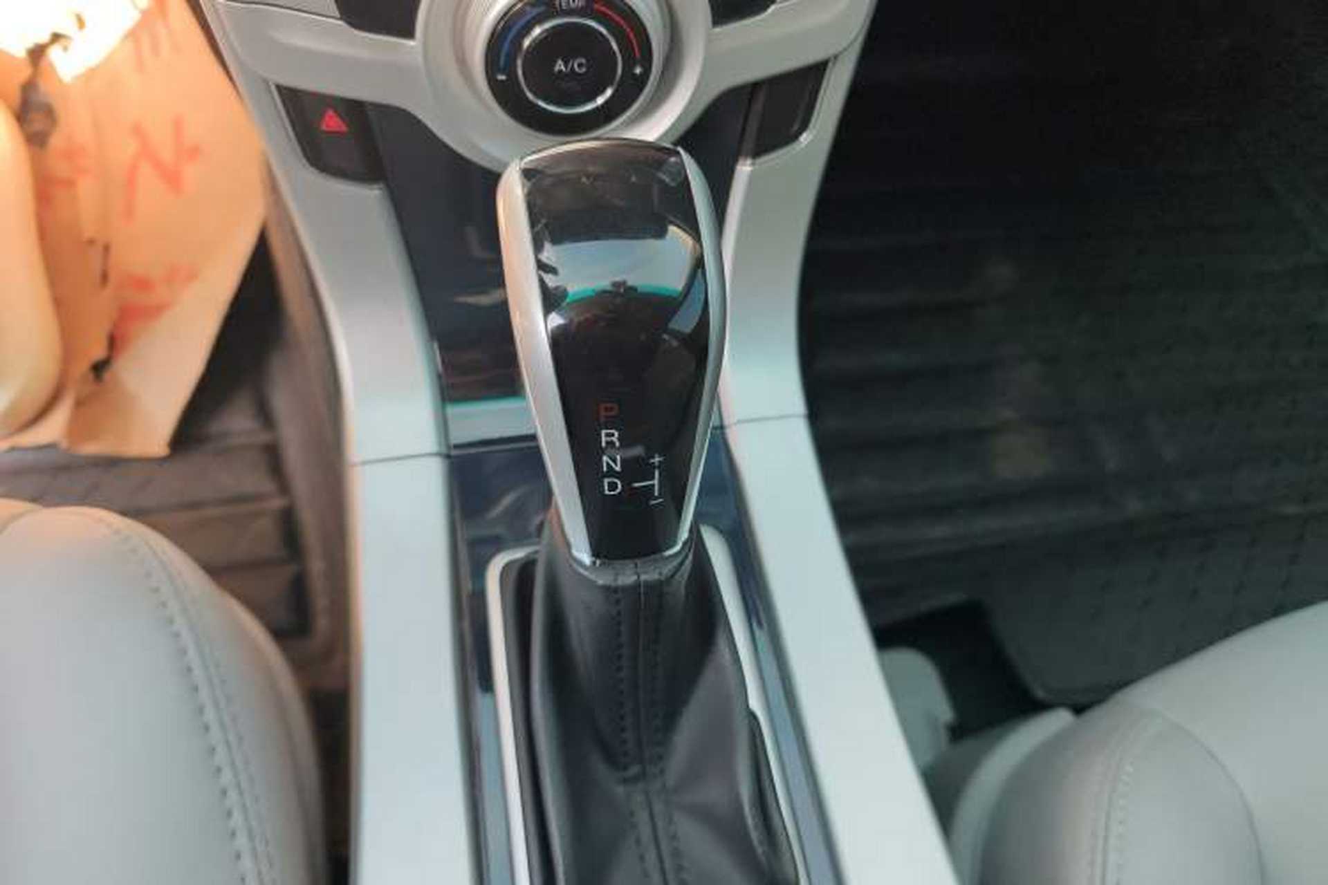 Used Luxgen 5 2013 1.8T Automatic Luxury Model Gear Lever