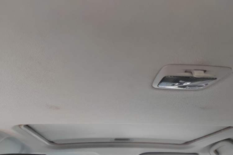 Used Luxgen 5 2013 1.8T Automatic Luxury Model Headliner