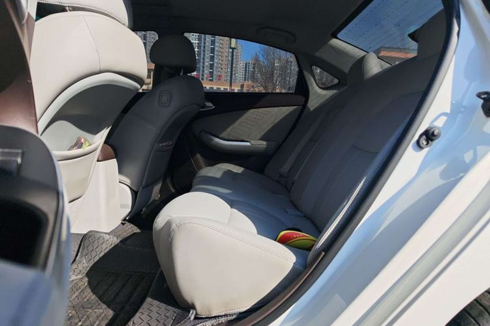 Used Luxgen 5 2013 1.8T Automatic Luxury Model Left Rear Seat