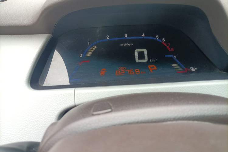 Used Luxgen 5 2013 1.8T Automatic Luxury Model Odometer Close Up