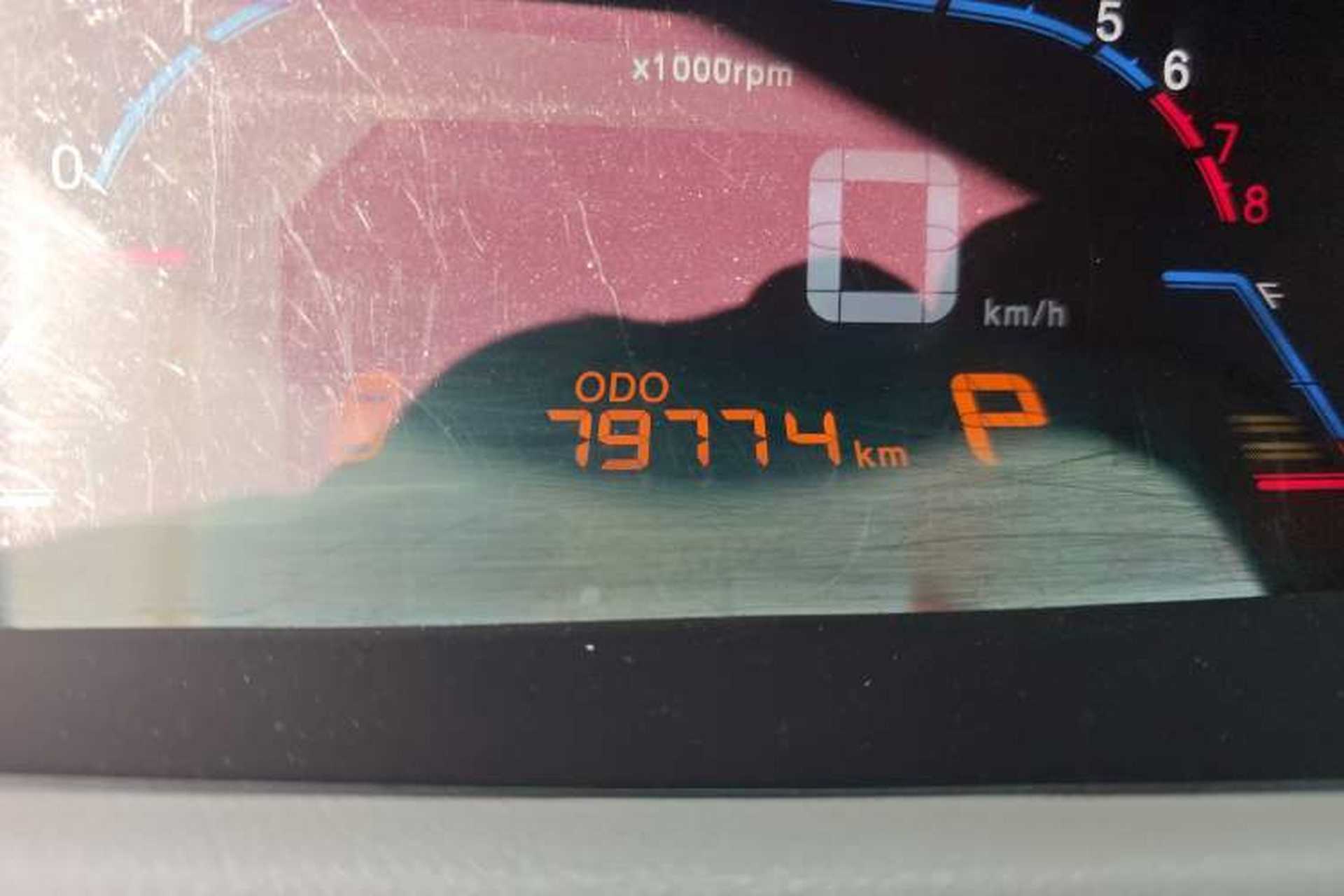 Used Luxgen 5 2013 1.8T Automatic Luxury Model Odometer Close Up