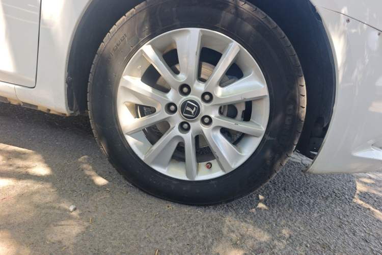 Used Luxgen 5 2013 1.8T Manual Classic Model Right Front Wheel Hub