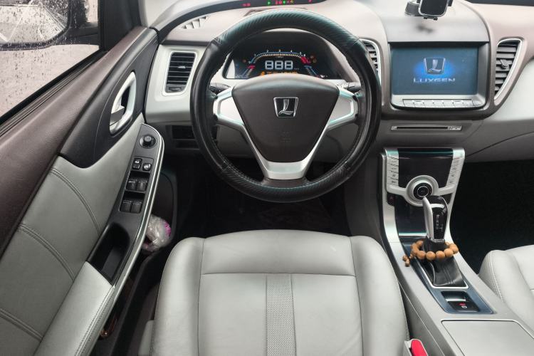 Used Luxgen 5 2013 1.8T Automatic Luxury Model Steering Wheel