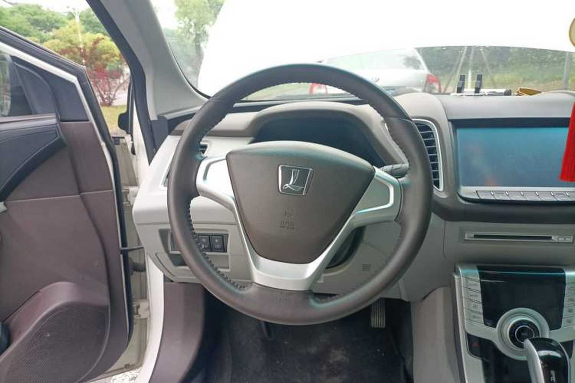 Used Luxgen 5 2013 1.8T Automatic Luxury Model Steering Wheel