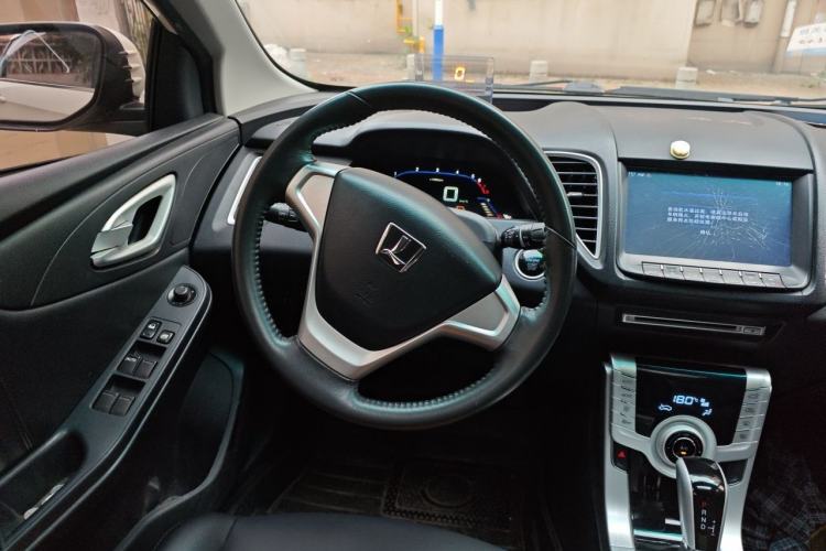 Used Luxgen 5 2013 1.8T Automatic Luxury Model Steering Wheel