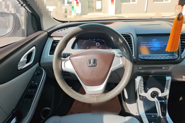 Used Luxgen 5 2013 1.8T Automatic Luxury Model Steering Wheel