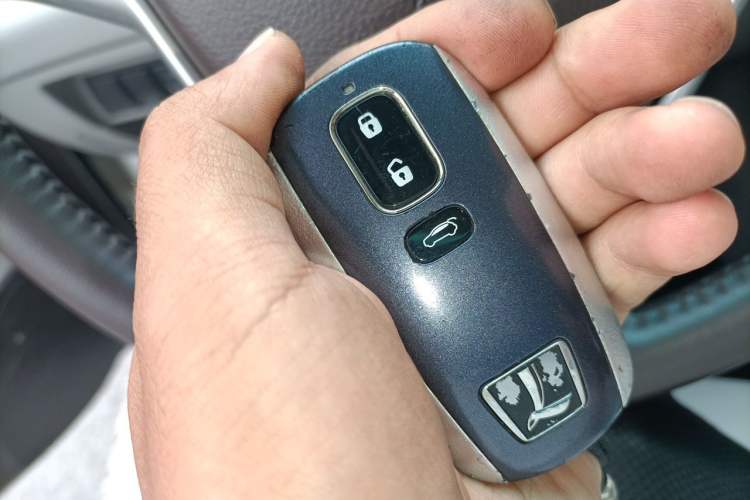 Used Luxgen 5 2013 1.8T Automatic Luxury Model Vehicle Key
