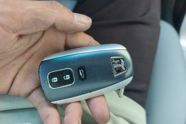 Used Luxgen 5 2013 1.8T Automatic Luxury Model Vehicle Key