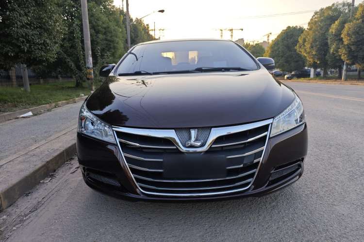Used Luxgen 5 2014 Dance Limited Edition 1.8T Automatic Luxury Version Exterior 2
