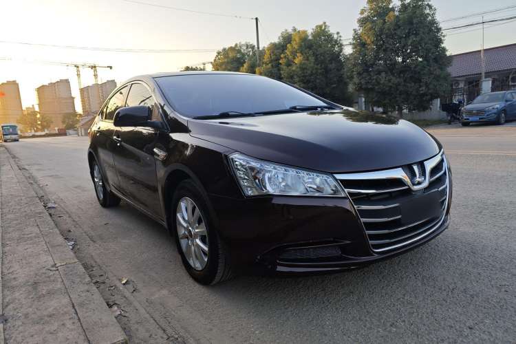 Used Luxgen 5 2014 Dance Limited Edition 1.8T Automatic Luxury Version Exterior 3