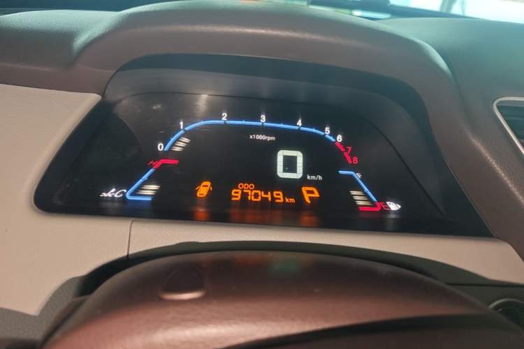Used Luxgen 5 2014 Honor Navigation Edition 1.8T Automatic Luxury Model Instrument Cluster