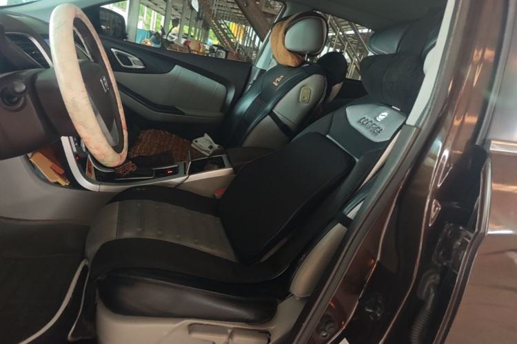 Used Luxgen 5 2014 Honor Navigation Edition 1.8T Automatic Luxury Model Left Front Seat