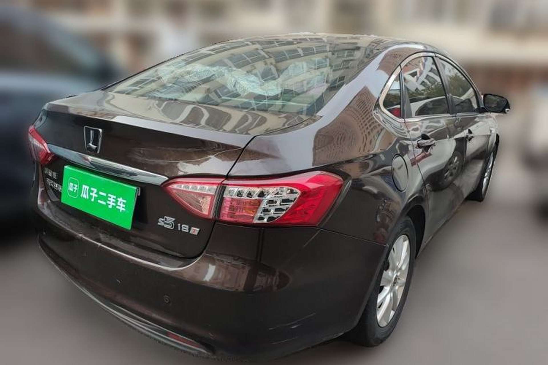 Used Luxgen 5 2014 Honor Navigation Edition 1.8T Automatic Luxury Model Rear Right 45 Deg