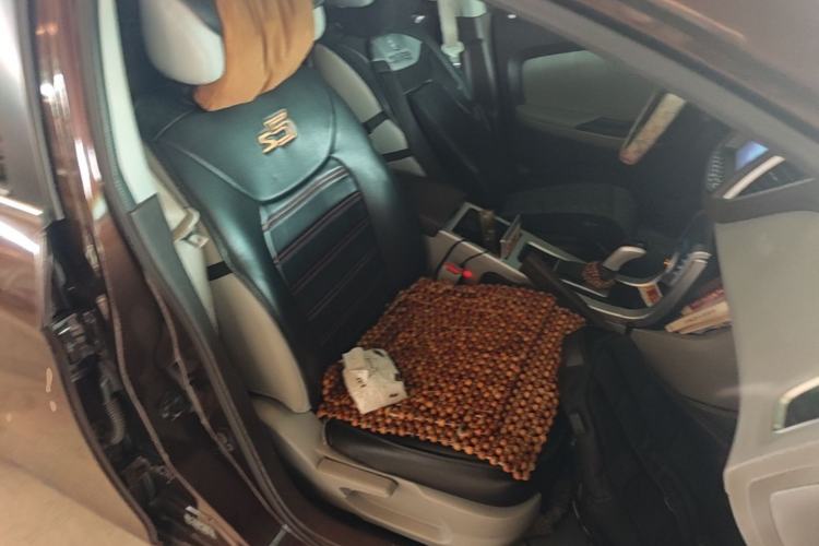 Used Luxgen 5 2014 Honor Navigation Edition 1.8T Automatic Luxury Model Right Front Seat