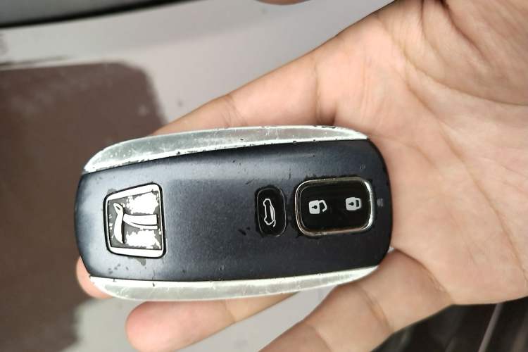 Used Luxgen 5 2014 Dance Limited Edition 1.8T Automatic Luxury Version Vehicle Key