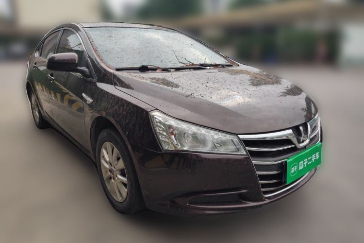 Used Luxgen 5 2014 Dance Limited Edition 1.8T Automatic Luxury Version Front Right 45 Deg