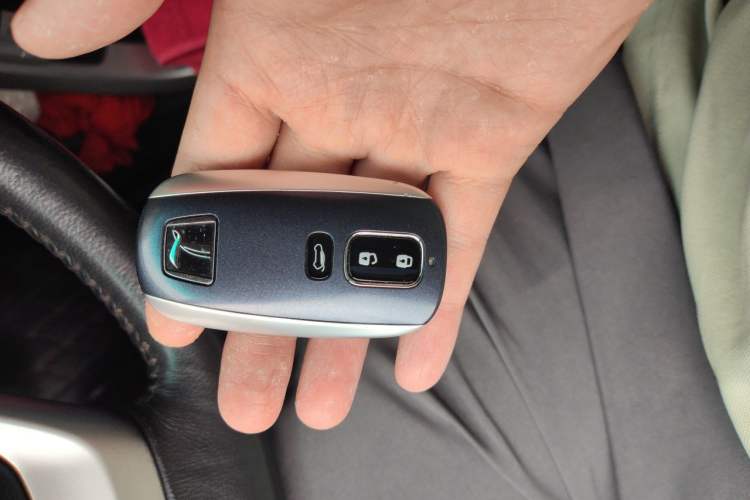 Used Luxgen 5 2014 Dance Limited Edition 1.8T Automatic Luxury Version Vehicle Key
