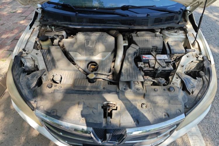 Used Luxgen 5 2014 Dance Limited Edition 1.8T Automatic Prestige Model Engine Bay