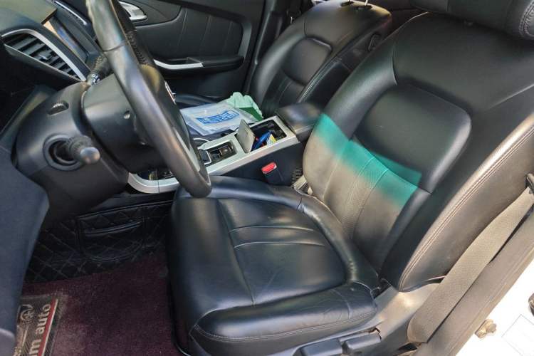 Used Luxgen 5 2014 Dance Limited Edition 1.8T Automatic Prestige Model Left Front Seat