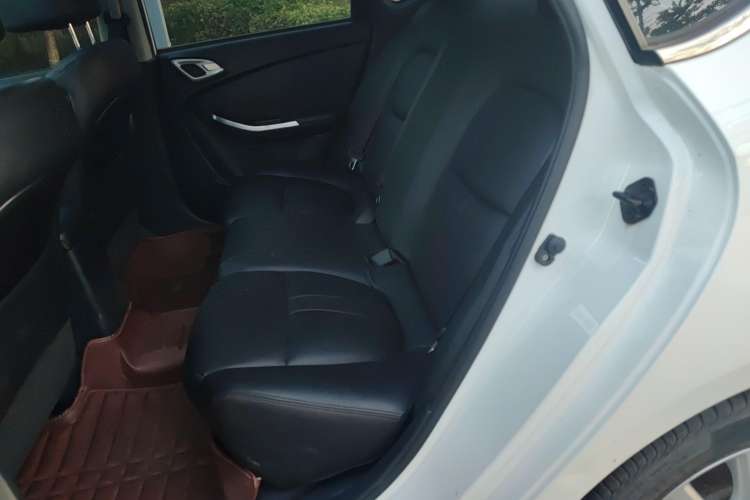 Used Luxgen 5 2014 Dance Limited Edition 1.8T Automatic Luxury Version Left Rear Seat