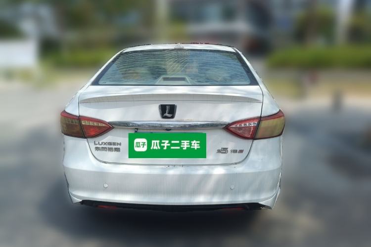 Used Luxgen 5 2014 Honor Navigation Edition 1.8T Automatic Luxury Model Rear