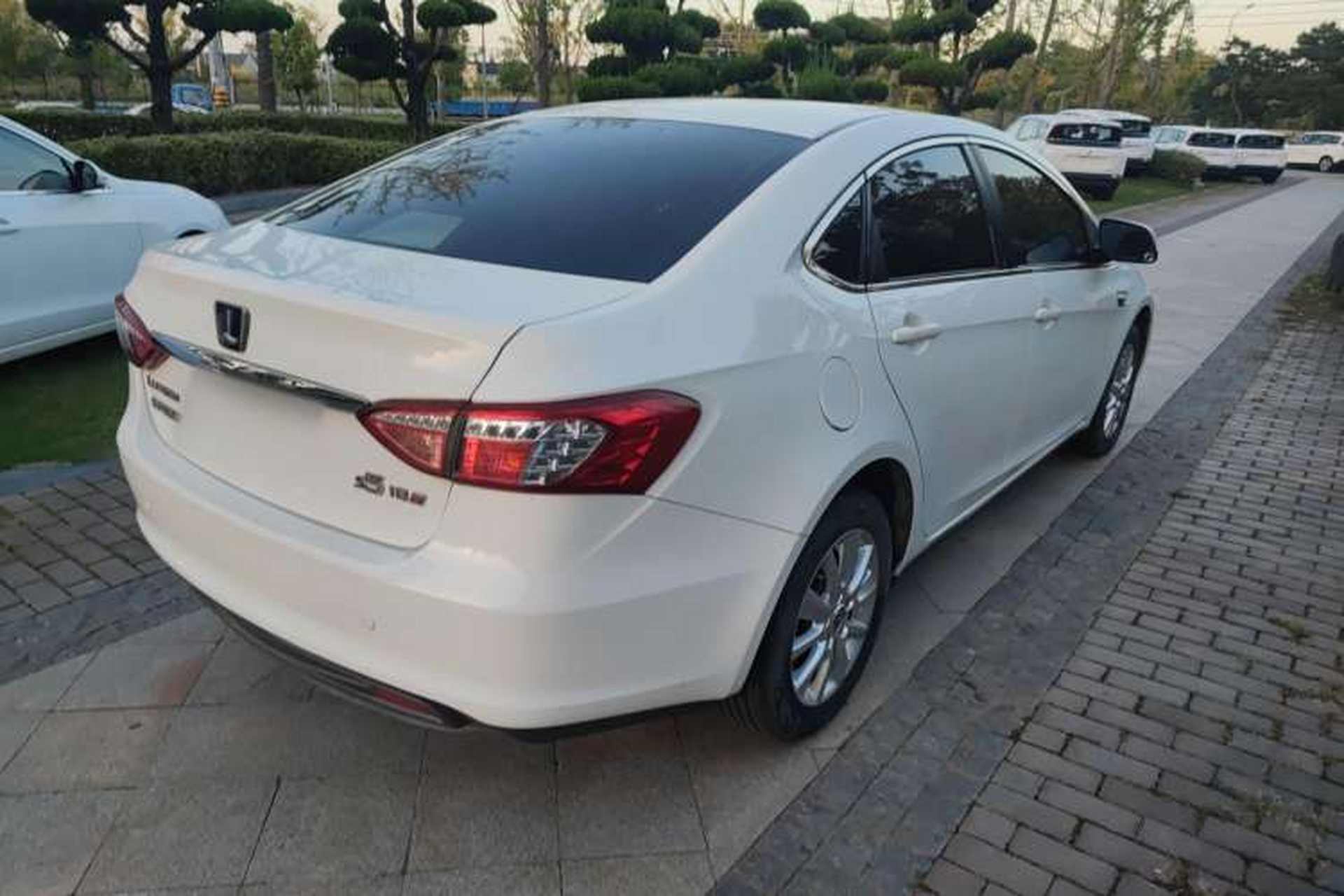 Used Luxgen 5 2014 Dance Limited Edition 1.8T Automatic Luxury Version Rear Right 45 Deg