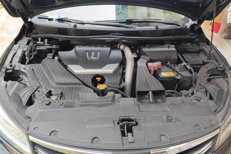 Used Luxgen 5 2015 1.8T Automatic ZhiZun Model Engine Bay