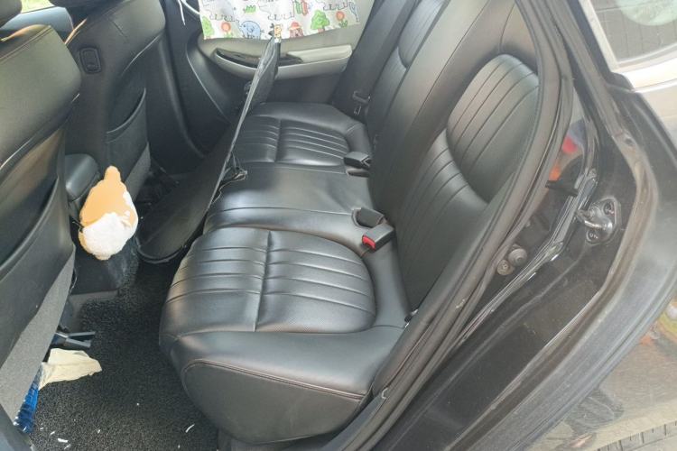 Used Luxgen 5 2015 1.8T Automatic ZhiZun Model Left Rear Seat