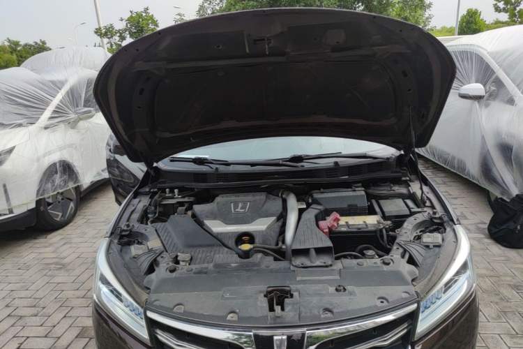 Used Luxgen 5 2015 1.8T Automatic ZhiZun Model Engine Bay