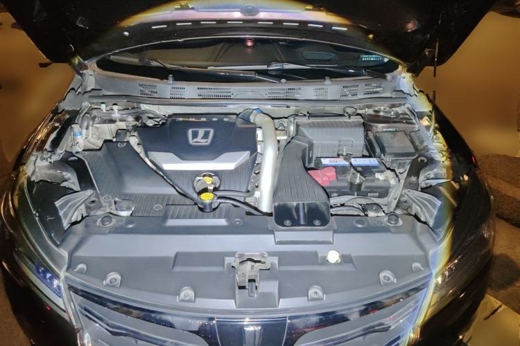 Used Luxgen 5 2015 1.8T Automatic ZhiZun Model Engine Bay