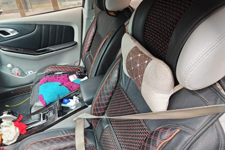 Used Luxgen 5 2015 1.8T Automatic ZhiZun Model Left Front Seat