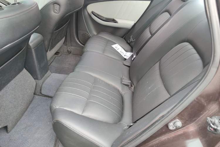 Used Luxgen 5 2015 1.8T Automatic ZhiZun Model Left Rear Seat