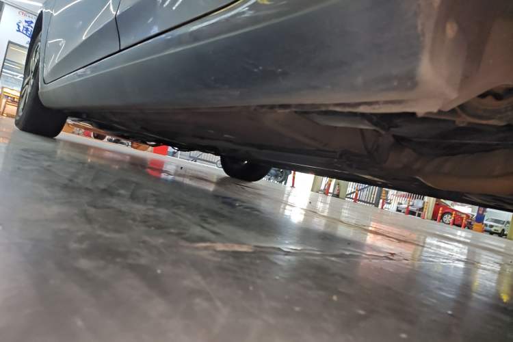 Used Luxgen 5 2015 1.8T Automatic ZhiZun Model Left Side Sill