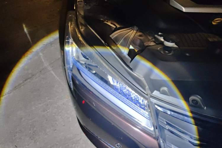 Used Luxgen 5 2015 1.8T Automatic ZhiZun Model Right Front Headlight