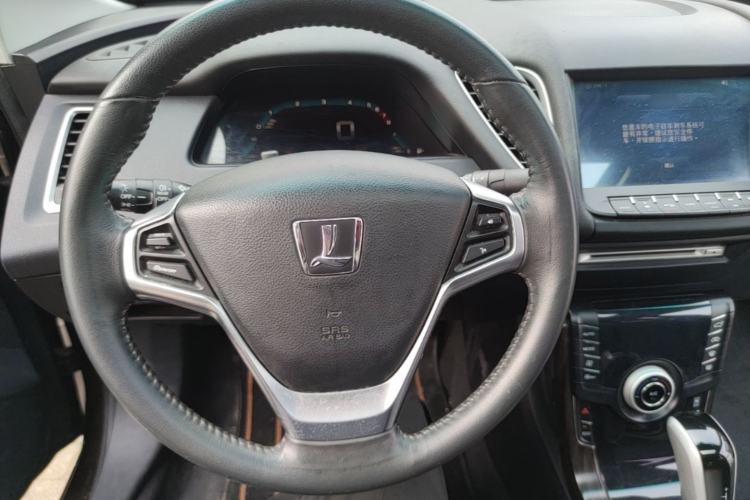 Used Luxgen 5 2015 1.8T Automatic ZhiZun Model Steering Wheel