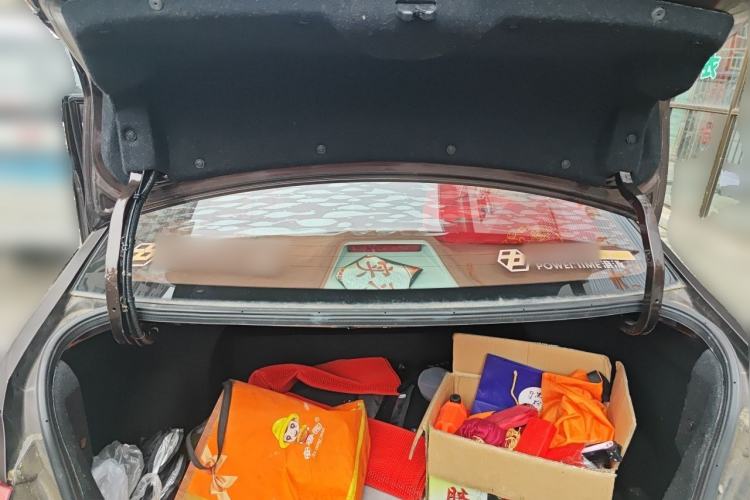 Used Luxgen 5 2015 1.8T Automatic ZhiZun Model Trunk