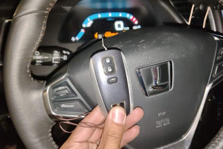 Used Luxgen 5 2015 1.8T Automatic ZhiZun Model Vehicle Key