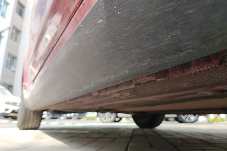 Used Luxgen 5 2015 1.8T Automatic ZhiZun Model Chassis Front Right