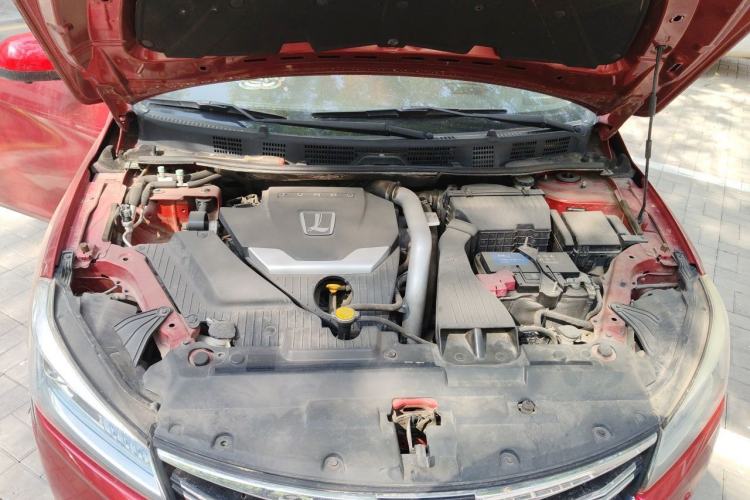 Used Luxgen 5 2015 1.8T Automatic ZhiZun Model Engine Bay