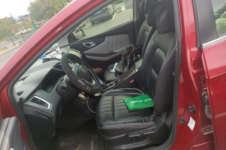 Used Luxgen 5 2015 1.8T Automatic ZhiZun Model Left Front Seat