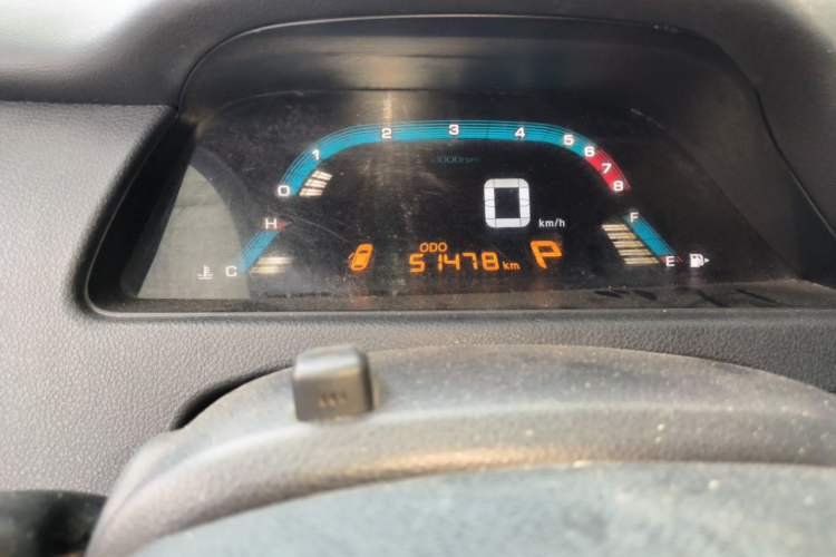 Used Luxgen 5 2015 1.8T Automatic ZhiZun Model Odometer Close Up