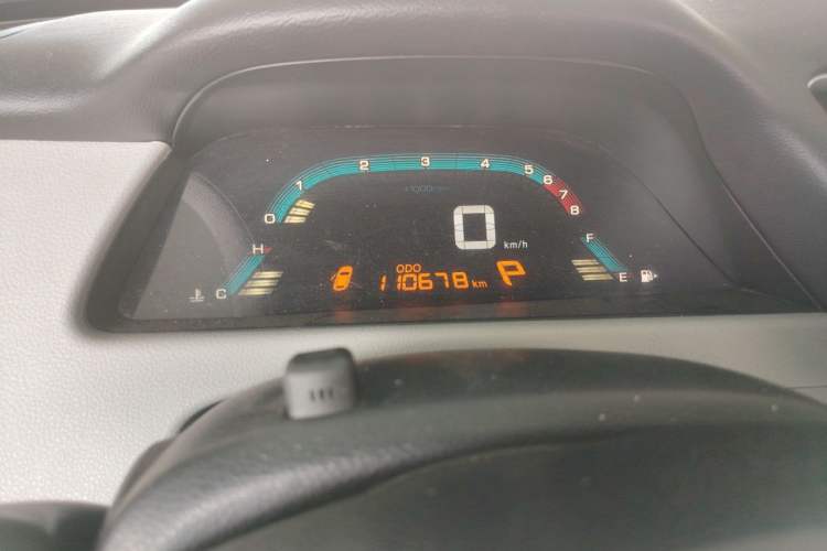 Used Luxgen 5 2015 1.8T Automatic ZhiZun Model Odometer Close Up