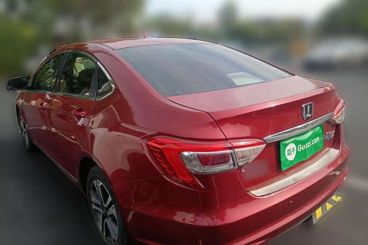 Used Luxgen 5 2015 1.8T Automatic ZhiZun Model Rear Left 45 Deg