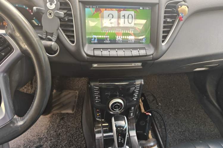 Used Luxgen 5 2015 1.8T Automatic ZhiZun Model Audio And AC Panel