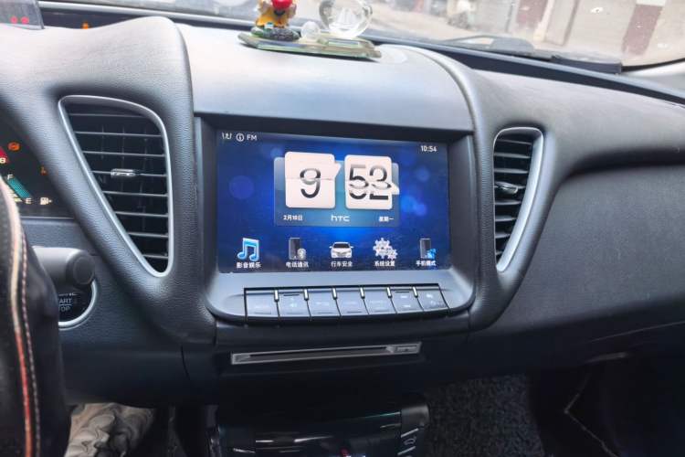 Used Luxgen 5 2015 1.8T Automatic ZhiZun Model Audio And AC Panel