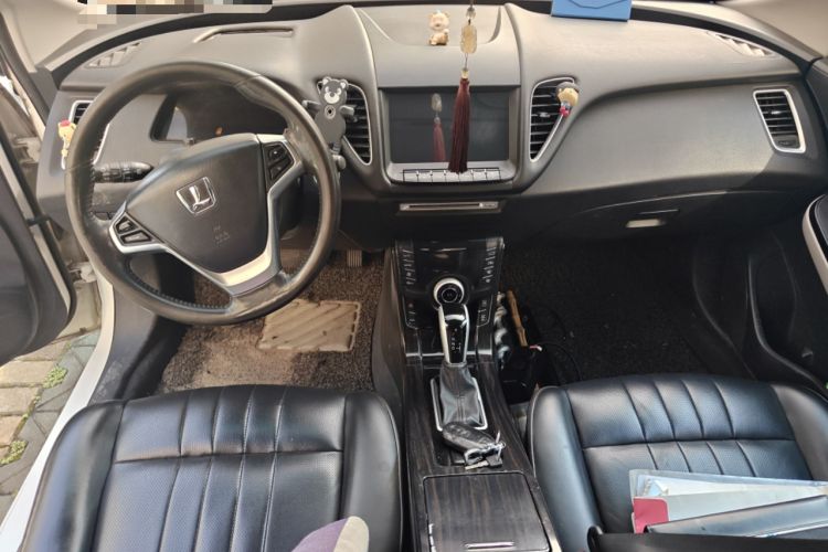 Used Luxgen 5 2015 1.8T Automatic ZhiZun Model Center Console