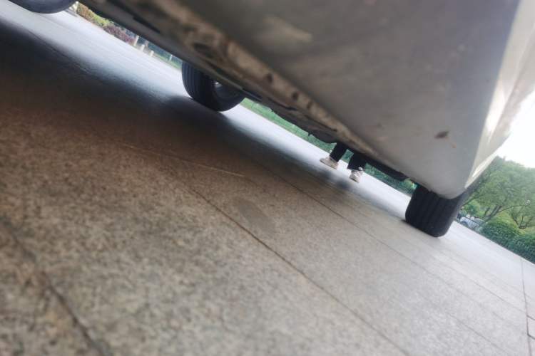 Used Luxgen 5 2015 1.8T Automatic ZhiZun Model Chassis Front Left